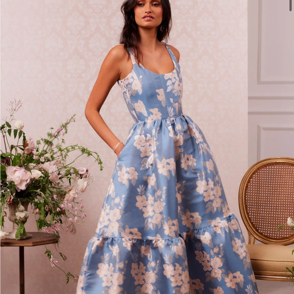 Elegant Blue Floral Women's Dress